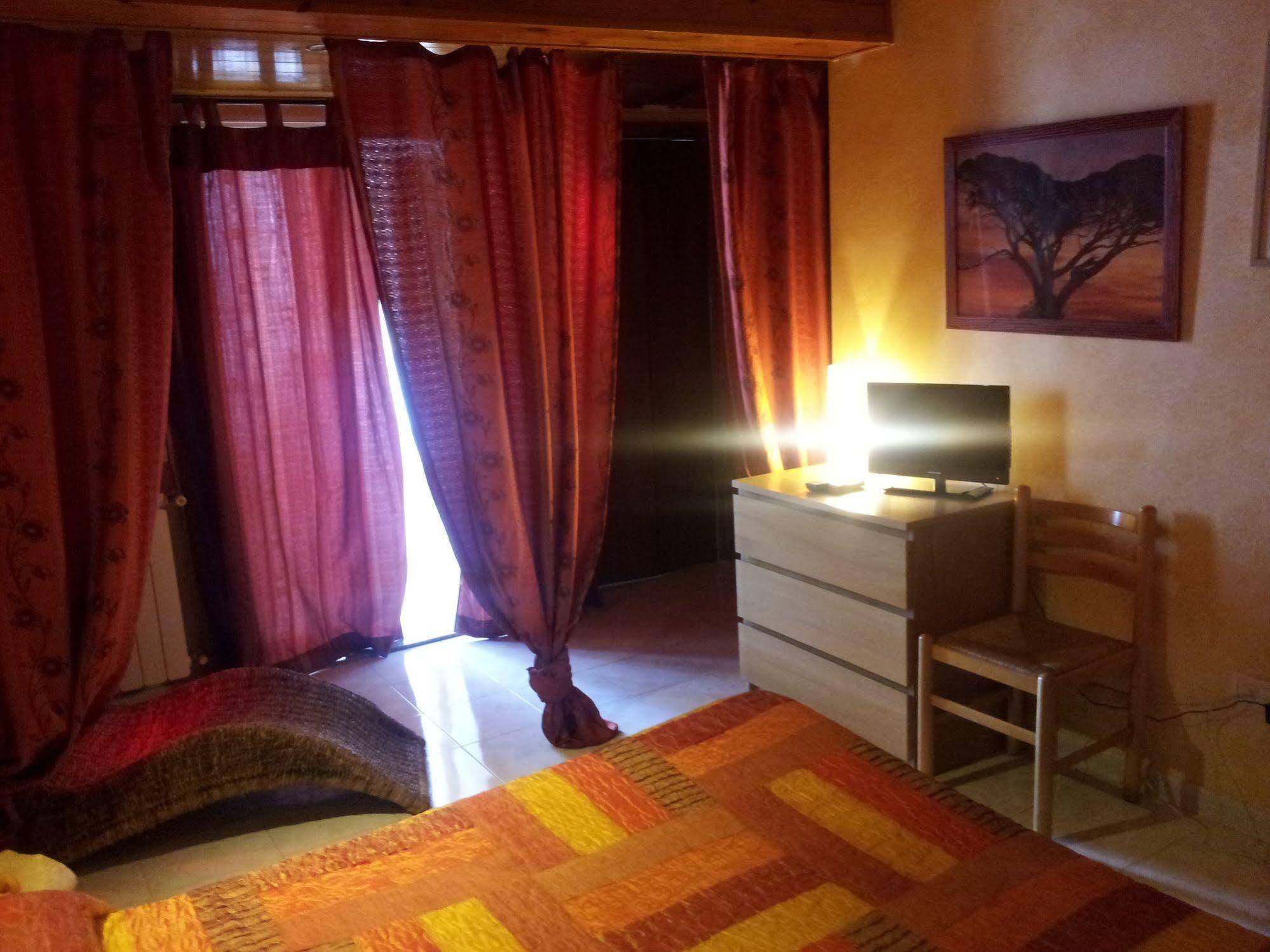 Bed & Breakfast Triskèles 3*